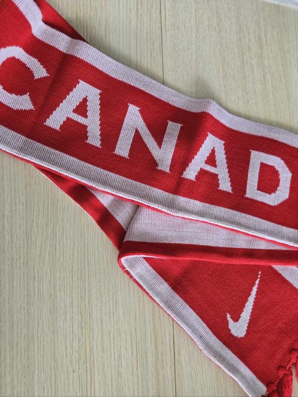 Go Canada Scarf - Picture 2 of 2